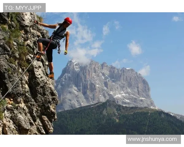 杭州攀岩队的阵地战体系与攀岩战术的深度解析与实践探讨